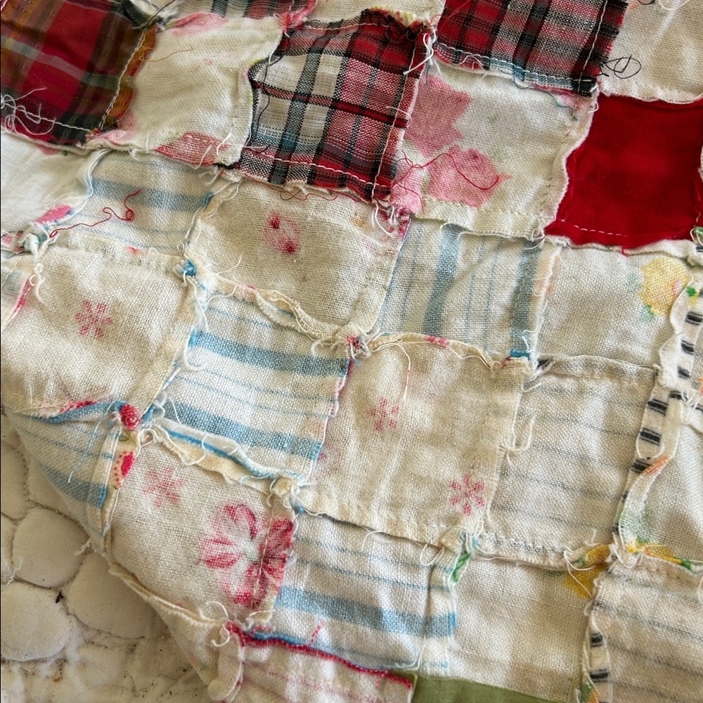 Patchwork Quilted Top Vintage. No backing great for clothing project! 33 x 80 in - Picture 3 of 4